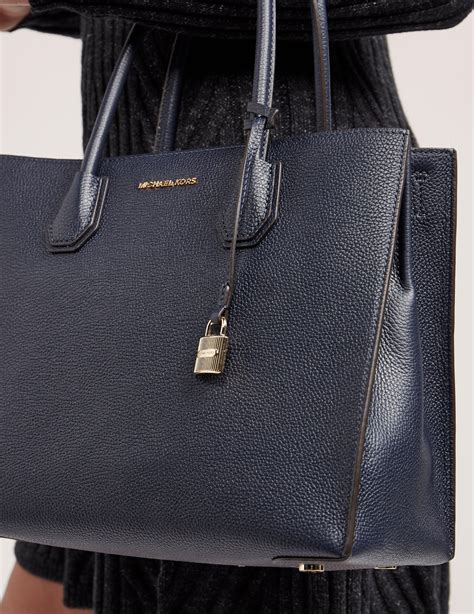 michael kors navy blue tote